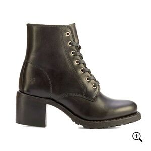 Frye Sabrina 6G lace-up boot 🖤